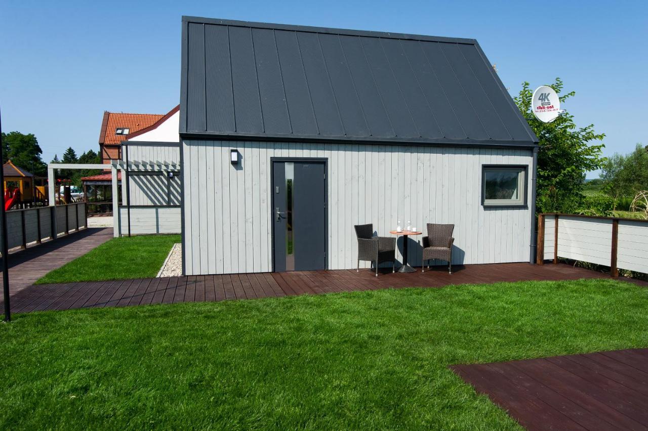 Domek Na Folwarku Zulawskim Elblag Exterior photo